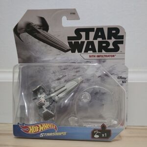 Star Wars Sith Infiltrator Hot Wheels Starship